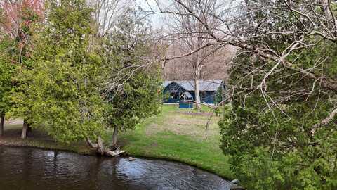 8869 East Hawley Rd., Hesperia, MI 49421