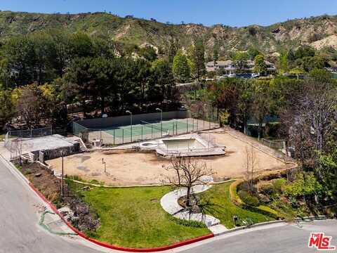 17706 Camino De Yatasto, Pacific Palisades, CA 90272