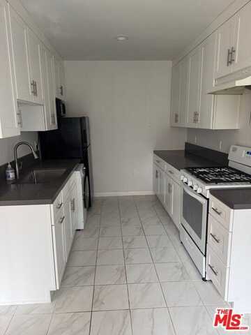 14332 Albers St, Sherman Oaks, CA 91401