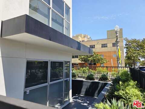 1617 Broadway, Santa Monica, CA 90404