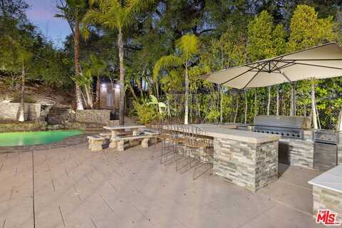 20286 Allentown Dr, Woodland Hills, CA 91364