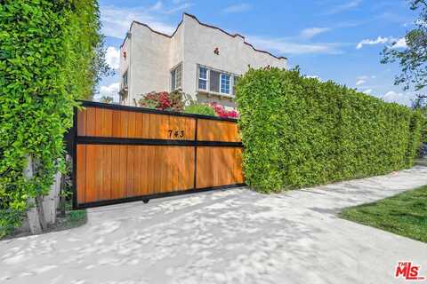 741 N Las Palmas Ave, Los Angeles, CA 90038