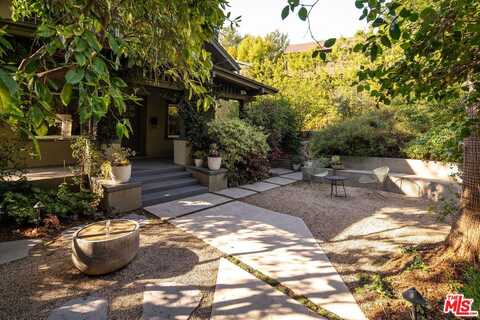 1741 Golden Gate Ave, Los Angeles, CA 90026