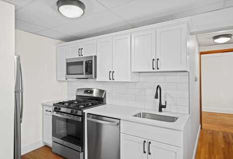 33 Franklin St, Saratoga Springs, NY 12866