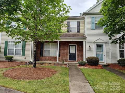 8334 Gossomer Bay Drive, Charlotte, NC 28270