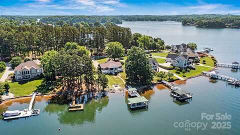 9561 Island Point Road, Sherrills Ford, NC 28673