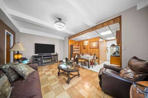 1545 Archer Rd, Bronx, NY 10462