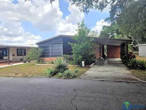 37627 Oak Ridge Lane, Zephyrhills, FL 33541
