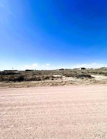 718 E Loma Dr, Pueblo West, CO 81007