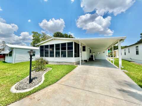 211 Woodbine Dr., Sebring, FL 33870