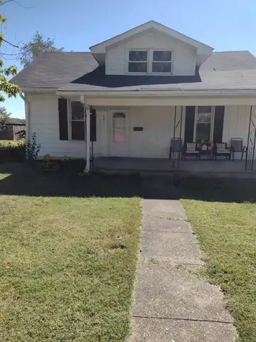 301 North Padgett, Morganfield, KY 42437