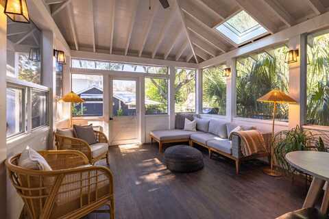 1153 King Street, Charleston, SC 29403