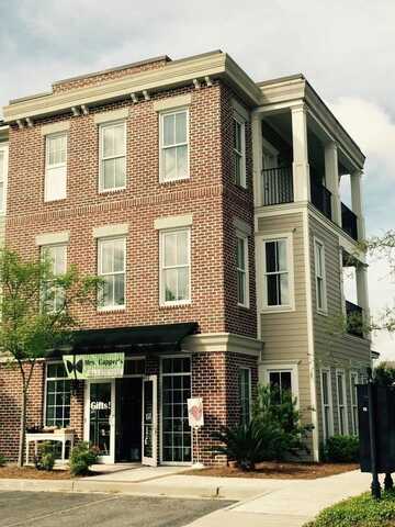 700 S Shelmore Boulevard, Mount Pleasant, SC 29464