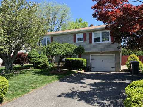 48 Tawny Thrush Road, Naugatuck, CT 06770