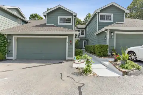 48 Spyglass Circle, Groton, CT 06340