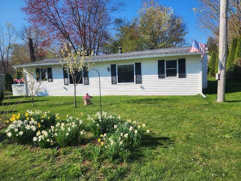 10 Belleau Avenue, Norwich, CT 06360