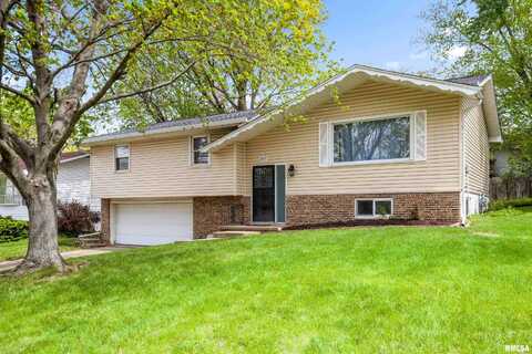 2819 W FOUNTAINDALE Drive, Peoria, IL 61614