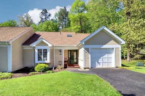 16 Turtle Way, Stroudsburg, PA 18360