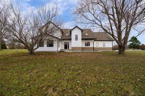 2268 E Spring Valley Paintersville Road, Xenia, OH 45385