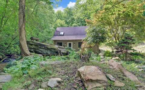 554 Oxford Drive, Ellijay, GA 30540