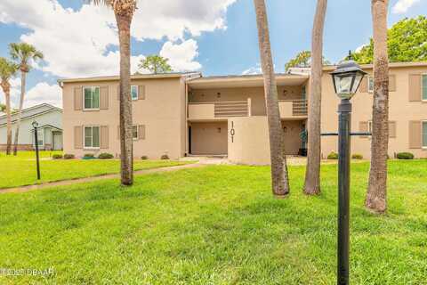 101 Bob White Court, Daytona Beach, FL 32119