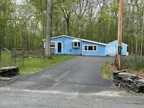 201 Oak Hill Road, Hawley, PA 18428