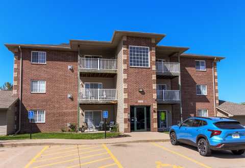 4130 100th Street, Urbandale, IA 50322