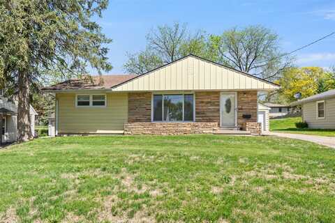 2616 Arthur Avenue, Des Moines, IA 50317