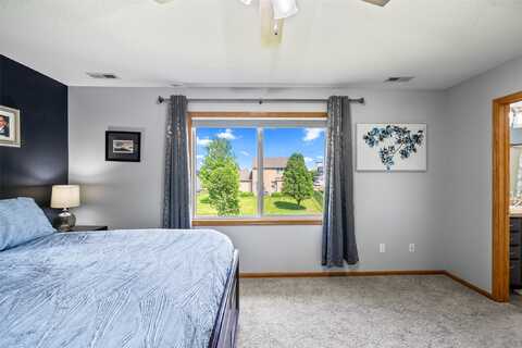 3001 SE Cobblestone Drive, Grimes, IA 50111