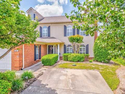 1701 Pin Oak Drive, DALTON, GA 30721