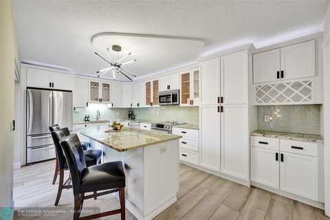 760 NW 99th Cir, Plantation, FL 33324