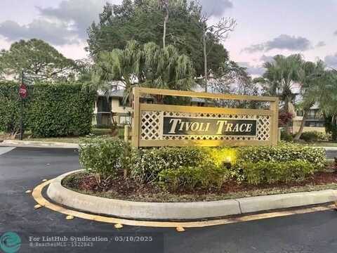 522 Trace Cir, Deerfield Beach, FL 33441