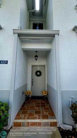 4221 SW 157th Ave, Hollywood, FL 33027