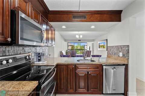6217 Balboa Cir, Boca Raton, FL 33433