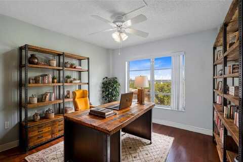 4174 Inverrary Dr, Lauderhill, FL 33319