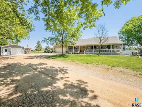 720 N West St, Canton, SD 57013