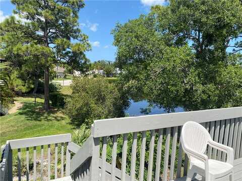 654 Centre Court SW unit: 202, Vero Beach, FL 32962