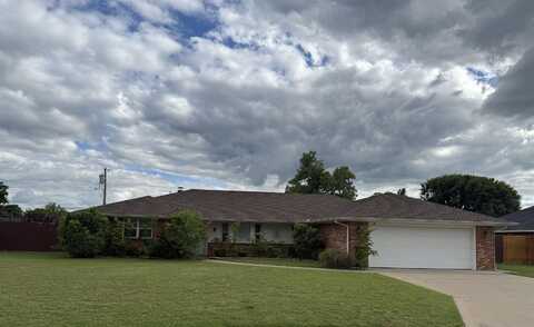 506 Sunset, Watonga, OK 73772