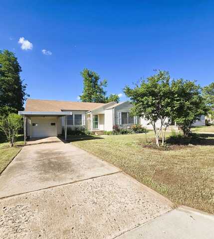818 W Thompson Ave, Enid, OK 73701