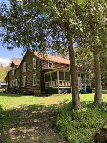 7552 British Landing RD, Mackinac Island, MI 49757