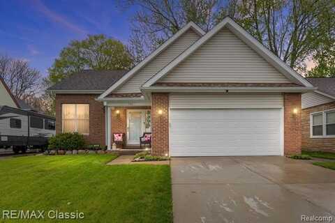 134 CHERRYLAND Street, Auburn Hills, MI 48326