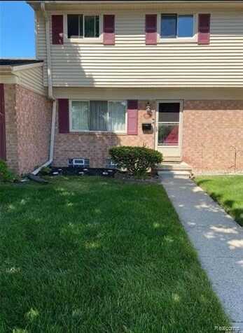 9720 Pine, Taylor, MI 48180