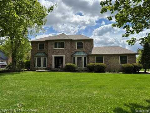 41315 CARRIAGE HILL Drive, Novi, MI 48375