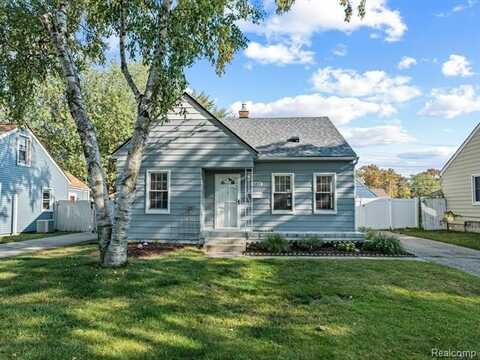 21821 LANGE Street, Saint Clair Shores, MI 48080