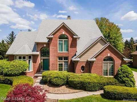 4458 HYCLIFFE Drive, Troy, MI 48098