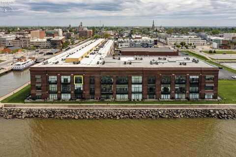 401 W Shoreline Drive, Sandusky, OH 44870