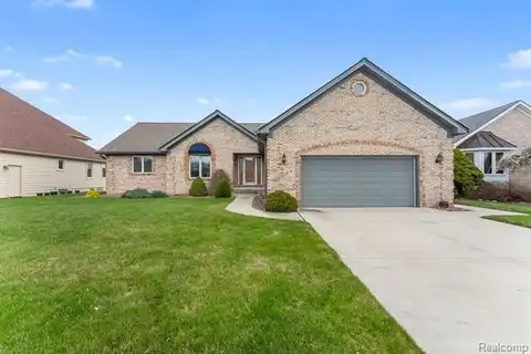 32693 LIPAROTO Drive, Rockwood, MI 48173