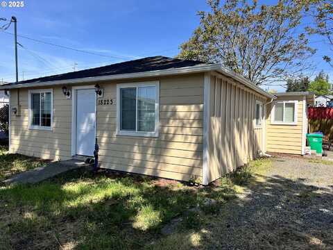 18223 SE ASH ST, Portland, OR 97233