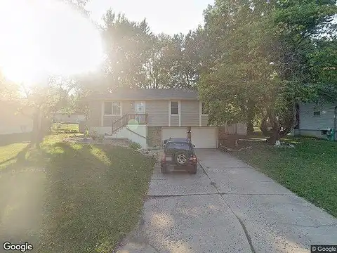 Crescent, LEES SUMMIT, MO 64063