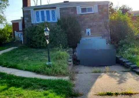 Eileen, BRENTWOOD, PA 15227